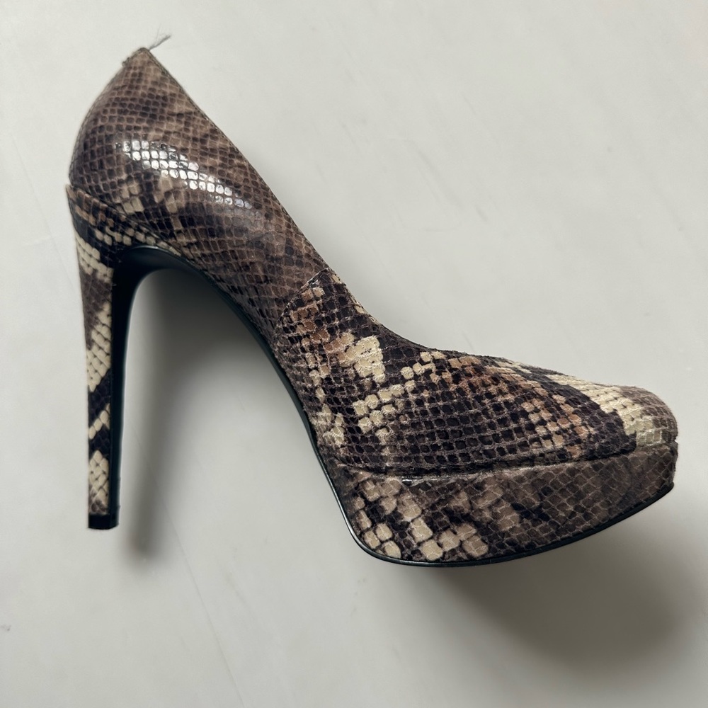 Stunning Platform Snakeskin Python Heels With Pla… - image 2